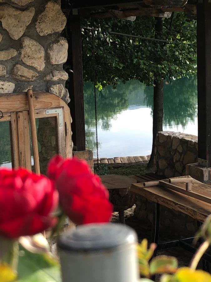Navis Villa